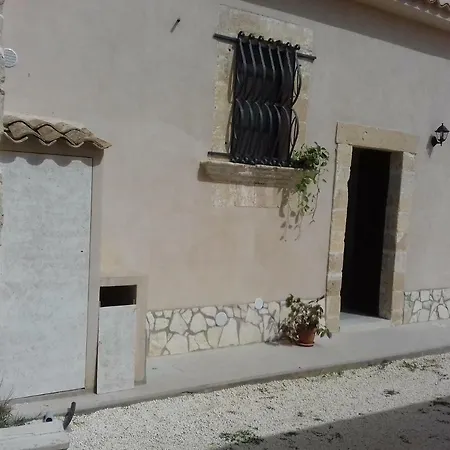 Baglio Sole Degli Iblei Apartment *